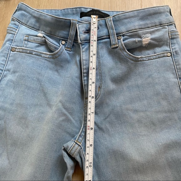 Uniqlo Light Blue Distressed Skinny Jeans Stretchy - Picture 5 of 9